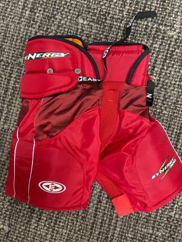 Red Junior Small Easton Synergy 300 Hockey Pants (New)