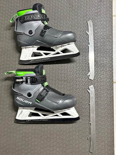 Bauer Intermediate Konekt HF2 Goalie Skates (size 4-4.5)