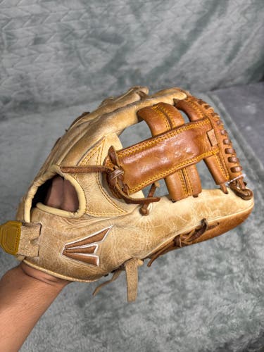 Brown Easton RH Infield Baseball Glove 11.5" (Used)
