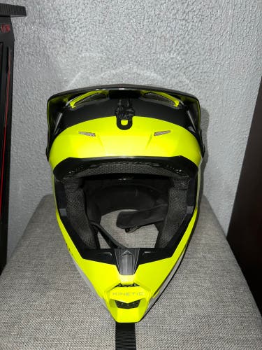 (New) Fly Racing Kinetic Vision Helmet