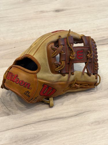 Wilson A2000 1786 Infield RH Throw Baseball Glove 11.5"