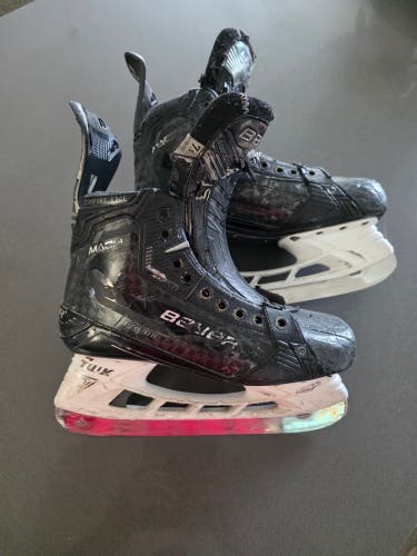 Bauer Supreme Mach Hockey Skates Regular Width 7.5 (Used)