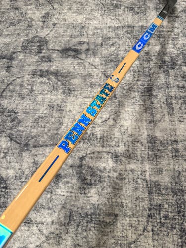 Penn State Outdoor Hockey Senior CCM JetSpeed FT7 Pro Right Handed Hockey Stick P28M 80 Flex