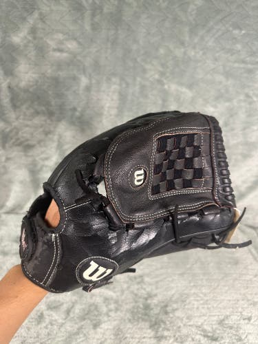 Black Wilson A360 RH Softball Glove 14" (Used)