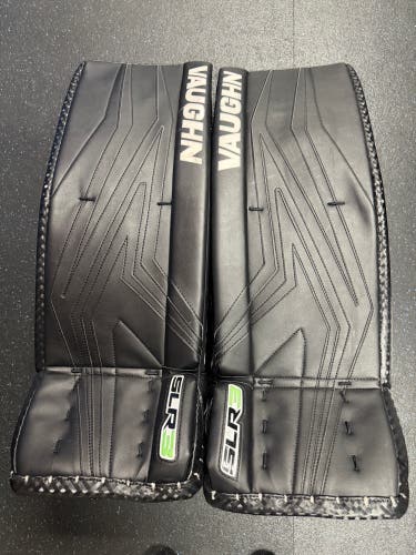 26" Vaughn Slr3 Goalie Leg Pads (Used)