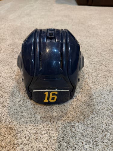 Medium Bauer Re-Akt 150 Helmet Pro Stock (Used)