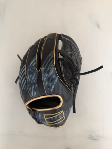 Pitcher's RH Rawlings REV1X Baseball Glove 11.75" (New)