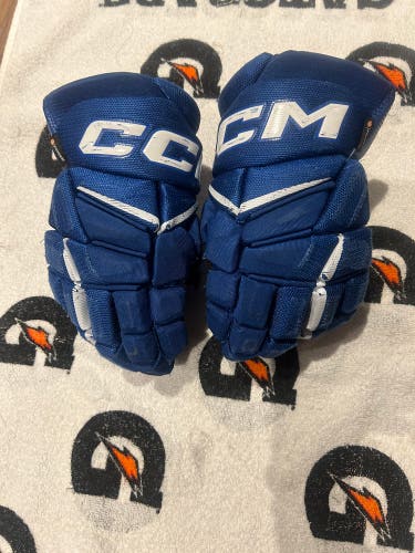 CCM JetSpeed FT8 Gloves 12" (Used)