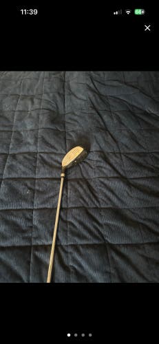 Men's Top Flite Right Handed Hybrid Regular Flex 4H (Used)