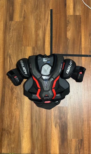 Men's Medium Senior Bauer Vapor 3X Pro Shoulder Pads (Used)