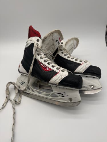 Black/White 2013 CCM RBZ 75 Hockey Skates 7.5 (Used)