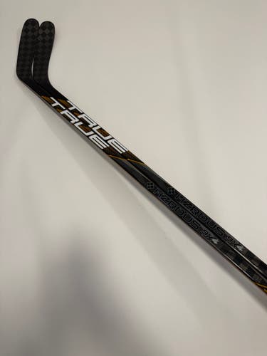 2 Pack True HZRDUS 9x4 RH Hockey Stick P46 85 Flex Pro Stock (New)