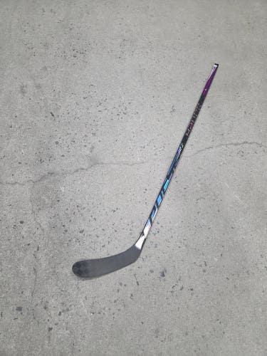 New Junior Bauer PULSE 2 Right Handed Hockey Stick P28 40 flex