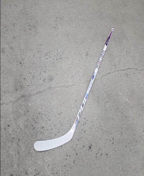 New Junior Bauer PULSE 2 Right Handed Hockey Stick P92 40 flex