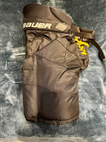 Junior Large Bauer Supreme 3S Pro Hockey Pants (Used) excellent condition