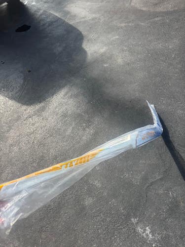 new Senior Bauer Vapor Flylite Full Right Goalie Stick 26" Paddle