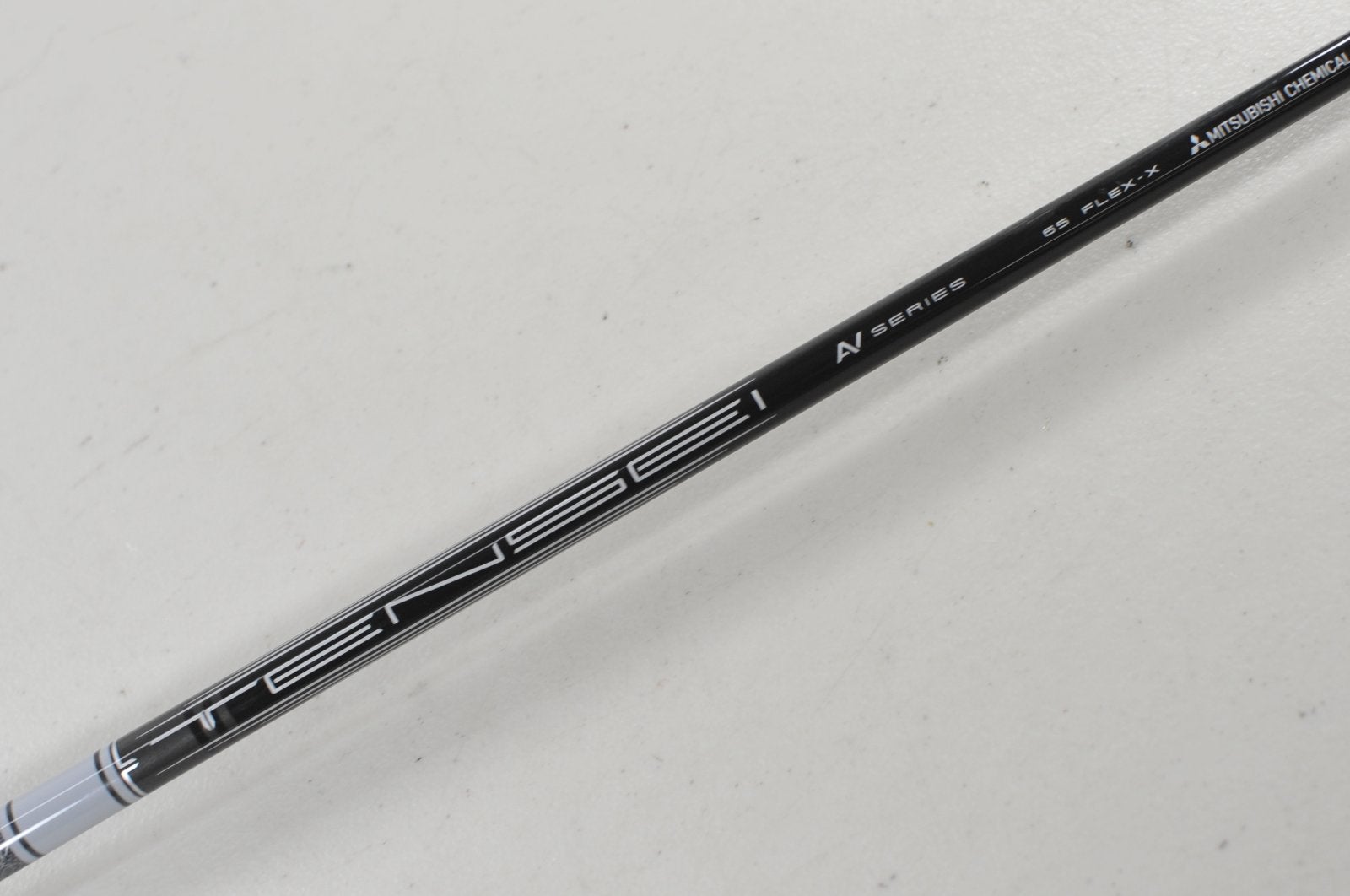 Mitsubishi Tensei AV White 65g X-Stiff Flex Srixon Driver Shaft