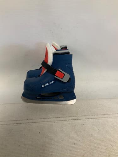 Used Bauer LIL CHAMP 6/7 Boys Softboot Skate Navy Blue Youth 06.0 11823-S000041790