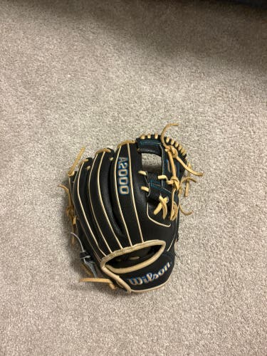 Wilson A2000 RH Infield Baseball Glove 11.5" (New)