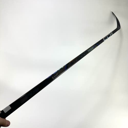 x2 New Right CCM Ribcor Trigger 9 Pro | 115 Flex P90M Curve Grip | Pulock L216