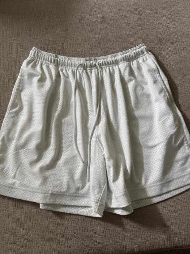 Nike Sportswear Authentics Mesh Short (Used)