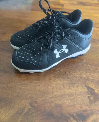 Kid's 4Y (Big Kids / Youth) Under Armour (Used)