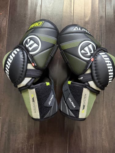 New Warrior Alpha Pro Elbow Pads Senior Small
