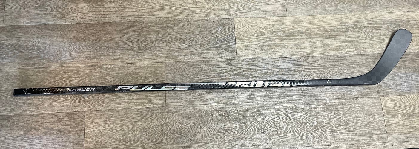 New Bauer NHL Pro Stock AG5NT(dressed as Pulse) LH Hockey Stick P29 87 Flex (New)