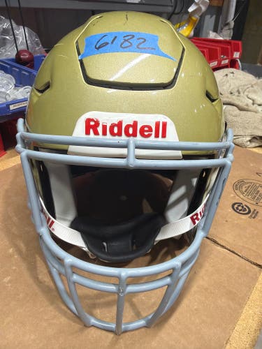 USED RIDDELL FLEX ADULT HELMET - MEDIUM - VEGAS GOLD