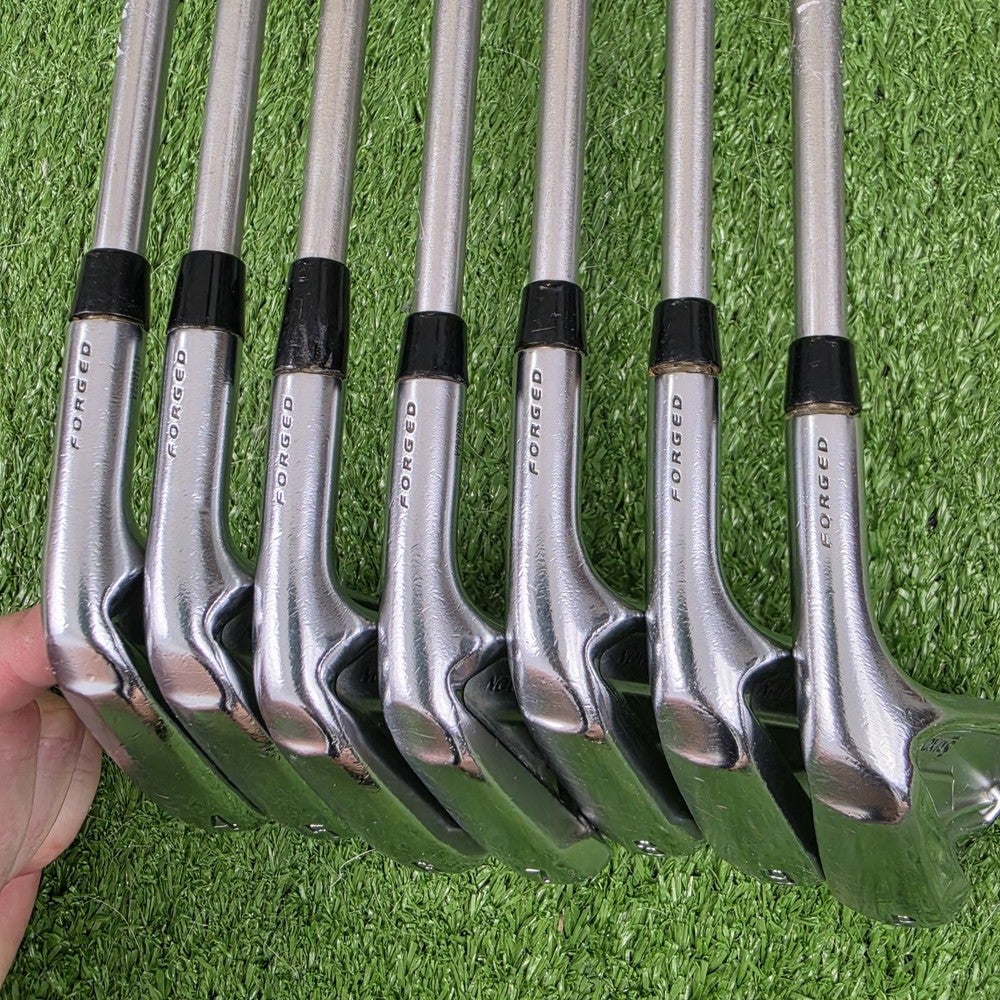 Srixon ZX7 Forged Iron Set 4-PW KBS Tour C-Taper 130 X Extra Stiff