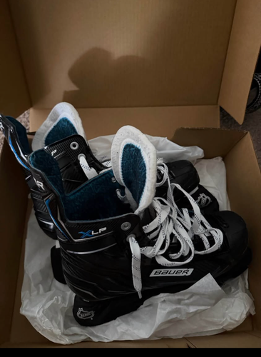 Bauer XLP Hockey Skates 10 (Used)