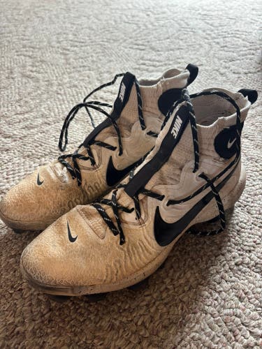 White Men's Size M 11.0 (W 12.0) Nike Alpha Huarache NXT Molded Cleats (Used)
