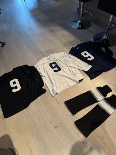 Bundle : 3 large senior Gamewear hockey practice jersey #9