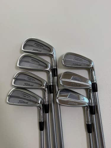 Titleist 735.CM Chrome Iron Set 3-PW (NO 8 IRON) Rifle Stiff Flex +1/2" READ