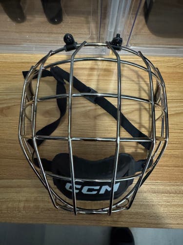 Medium CCM FM580 Full Cage (New)