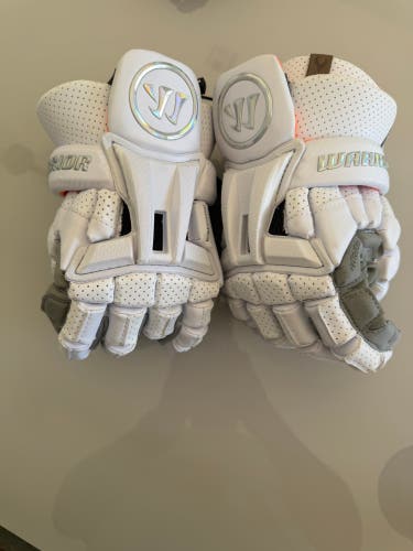 Warrior Burn XP2 Lacrosse Gloves (New)