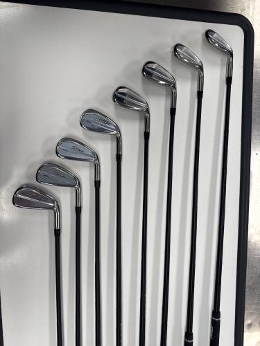 Men's Titleist T200 forged right Iron Set Stiff Flex Graphite Shaft (8 Clubs) #4 - #9, PW, GW 37