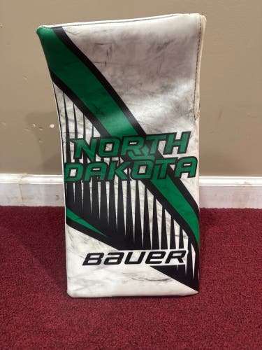 Bauer Vapor Hyperlite 2 Blocker Pro Stock Item#NDBB