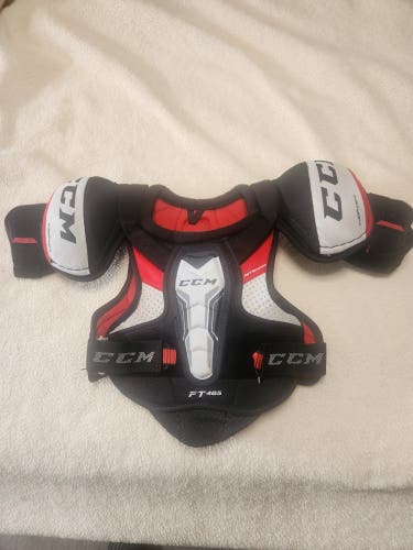 CCM Jet Speed FT485 Junior Small Shoulder Pads