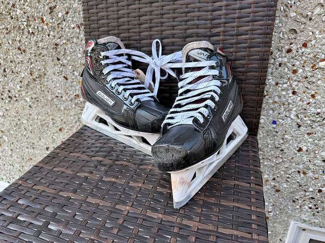 Bauer Vapor X700 Goalie Skates - INT Size 5.5 (EE)