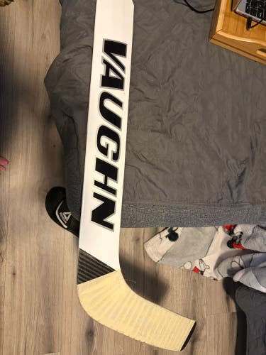 Senior Vaughn Right Handed Hockey Stick 30 Flex (Used)