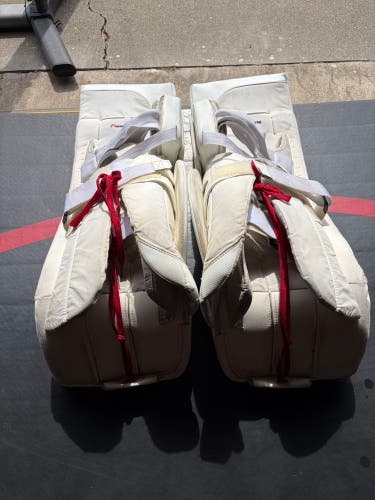 34" True 9x3 Goalie Leg Pads (Used)