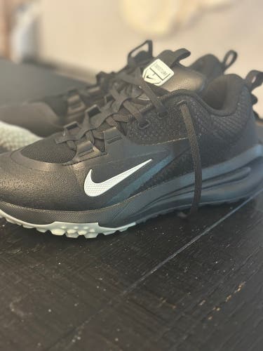 Men's Size M 8.0 Turf Shoes