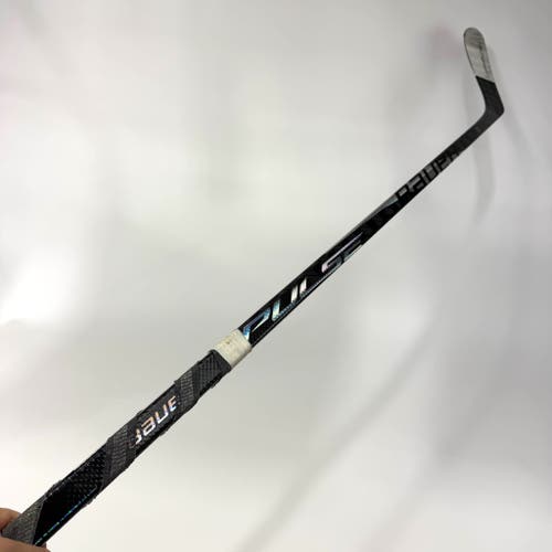 Used Silver Bauer Pulse | 65 Flex New Zegras Pro Curve Grip | AB444