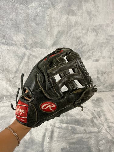 Black Rawlings Select Pro Lite RH Outfield Baseball Glove 11.25" (Used)