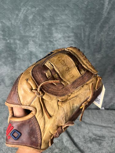 Brown Nokona RH Baseball Glove 12" (Used)