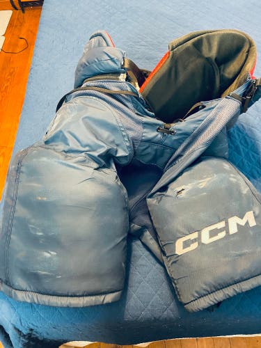 Senior Medium CCM HP45X Hockey Pants (Used)