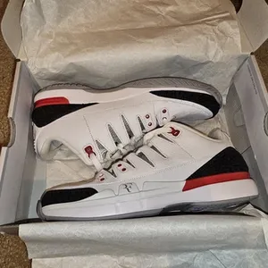 NEW Nike Zoom Vapor RF X AJ3 Fire Red Roger Federer Jordan Size US 9 / EUR 42.5
