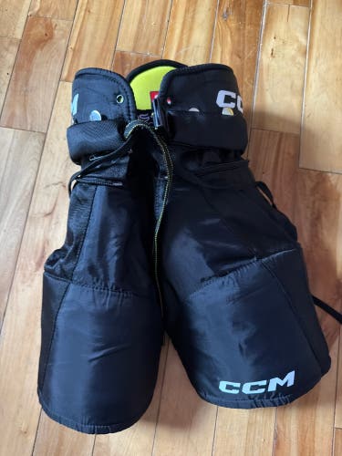 Youth Large CCM Tacks AS-V Pro Hockey Pants (Used)