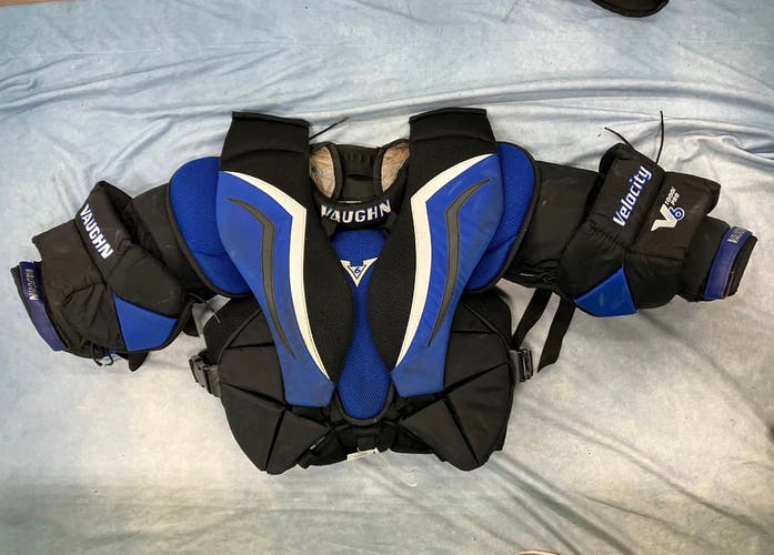 Intermediate XL Vaughn Velocity V6 Goalie Chest Protector (Used)